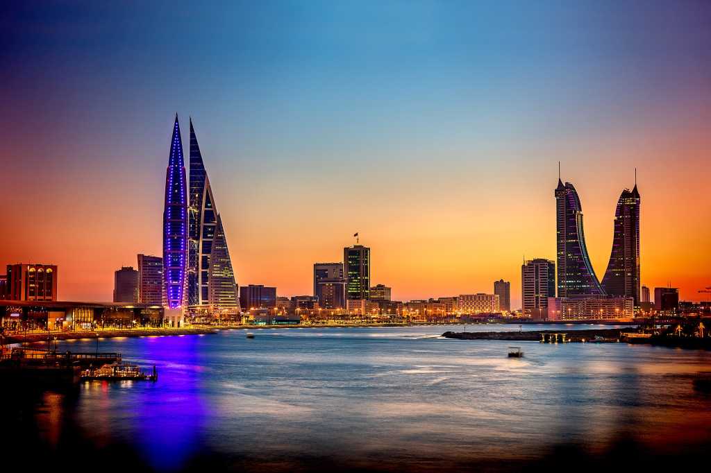 CIO | Middle East  >  Bahrain  >  Manama  >  City skyline at sunset